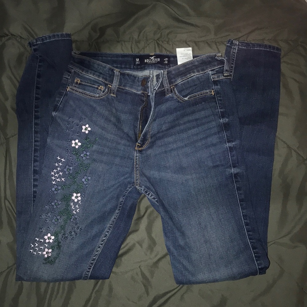 Hollister Flower Accent Skinny Jeans